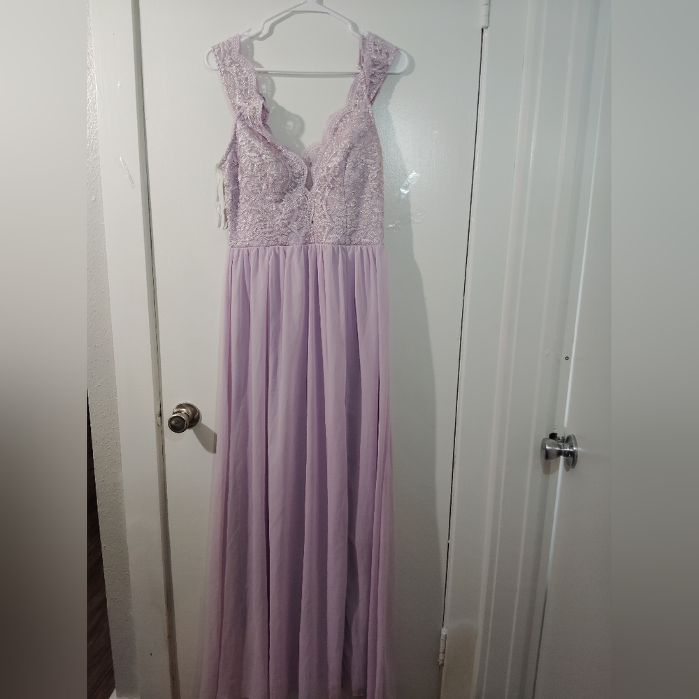 Soieblu Lavender Lace Maxi Dress